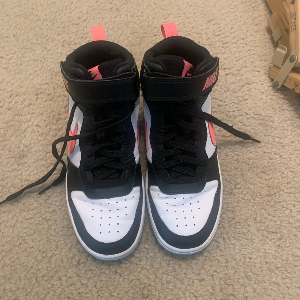GIRLS' NIKE BIG KID COURT BOROUGH MID 2 SNEAKERS SIZE 5